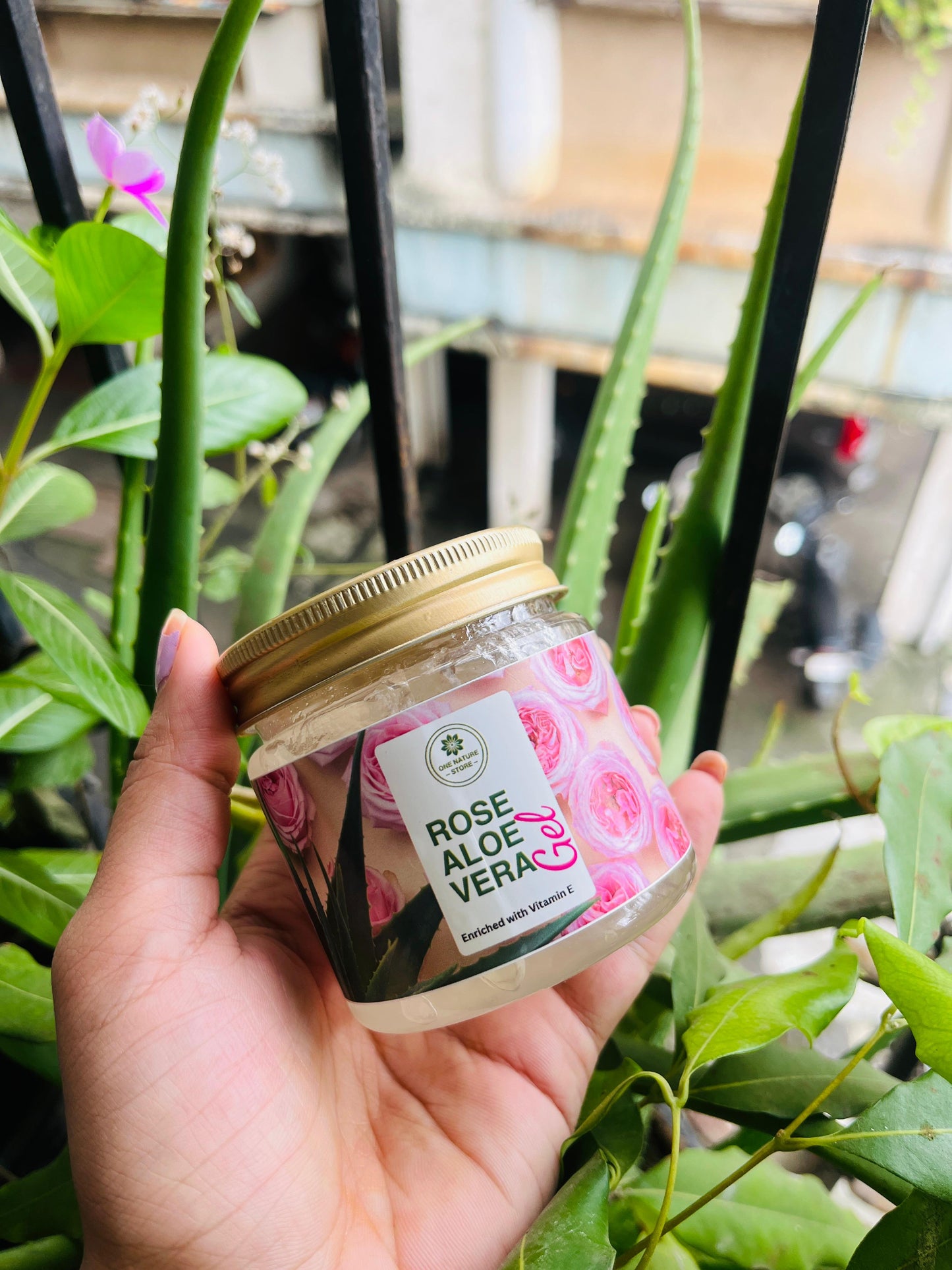 Rose Aloe Vera Gel | Light Weight, Easy to Absorb, Kids Friendly | 100% Pure & Natural